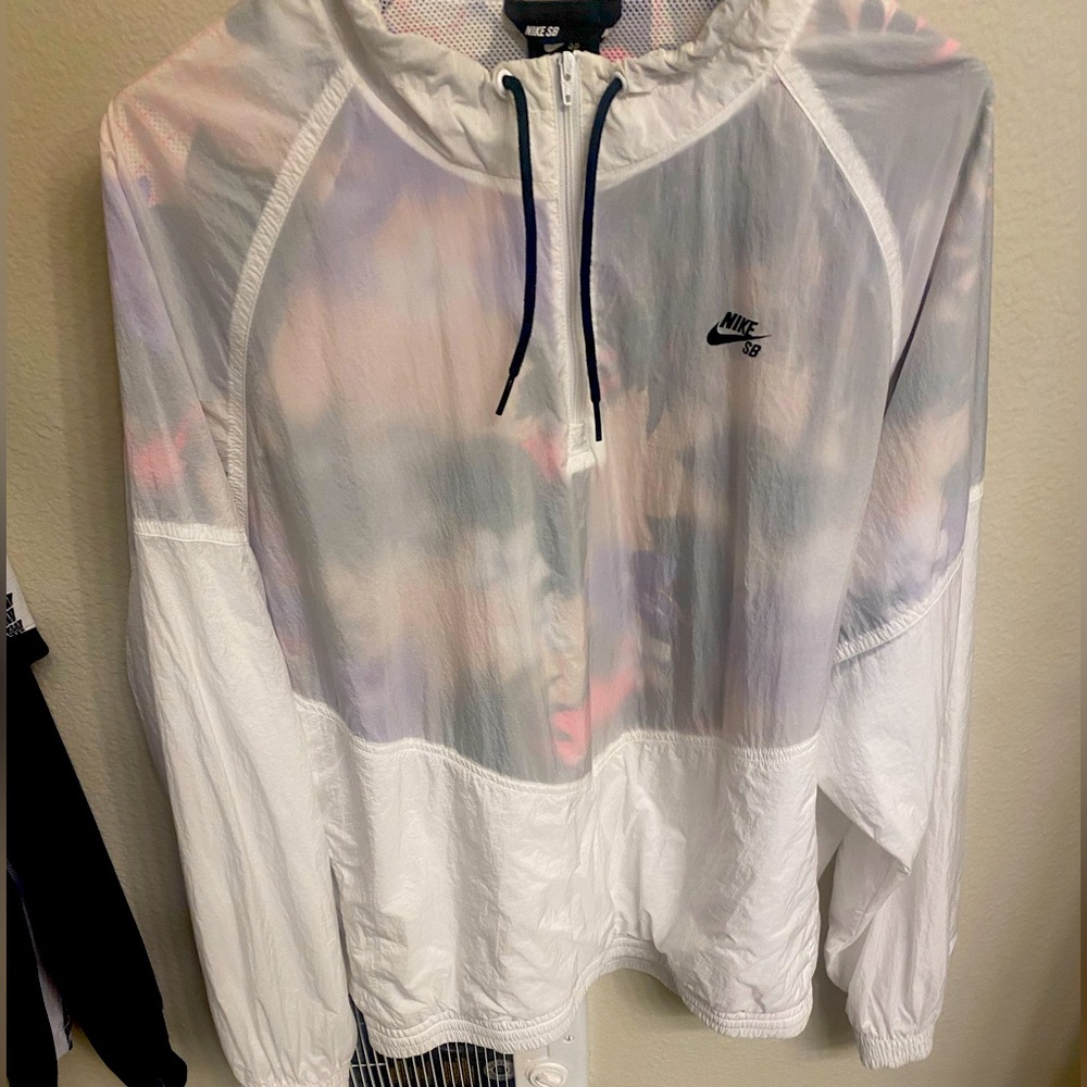 Nike SB windbreaker size Large